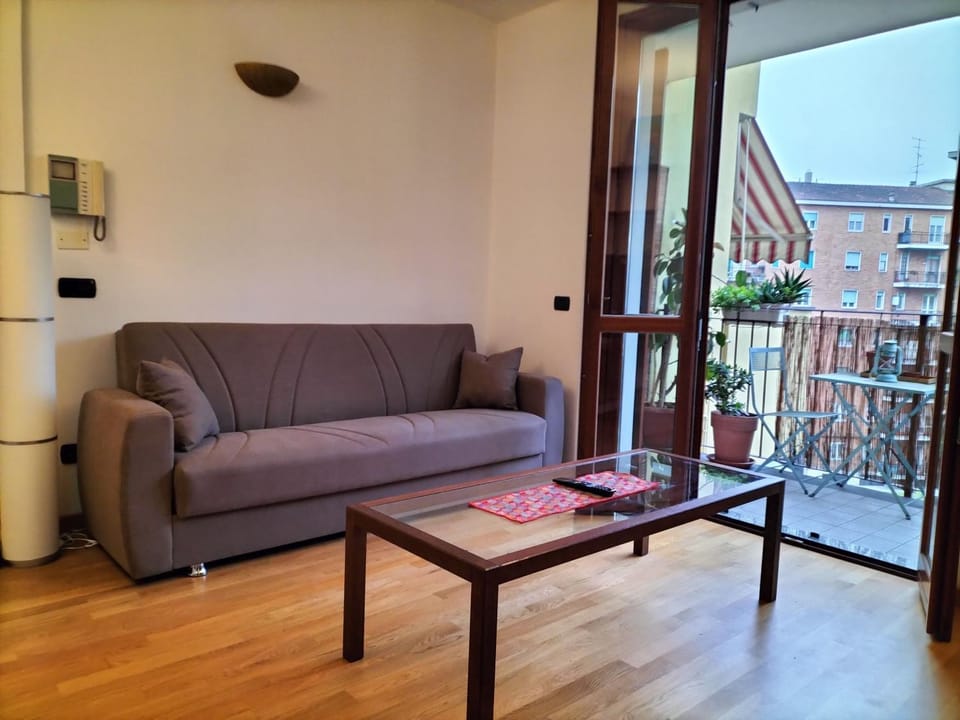 Patio, View (from property/room), Balcony/Terrace, Living room, Seating area