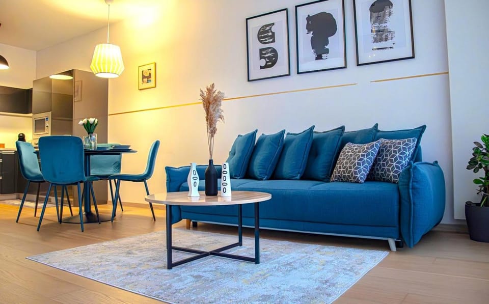 FREE Garage Parking!!! Stylish Getaway in Prime Bratislava Location - By the Danube and Old Town Apartment in Bratislava