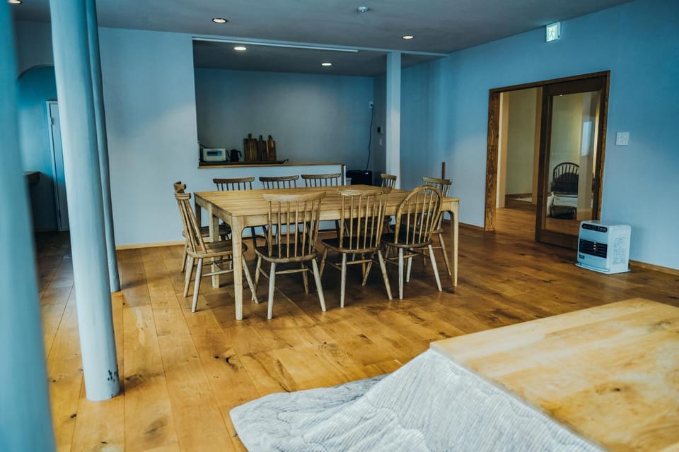 石打丸山スキー場から徒歩30秒フルリノベの一棟貸切お宿 Villa in Japan