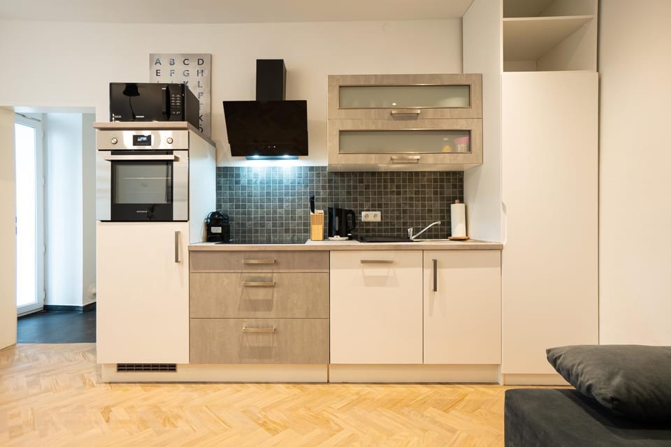 Kitchen or kitchenette, minibar, pet friendly, stove