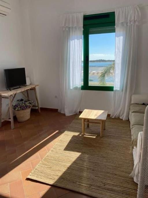 Apartamento en primera línea de playa Apartment in Costa de la Luz