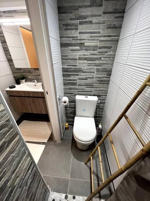 The Grey Rocks Studio Apartment in Le Diamant