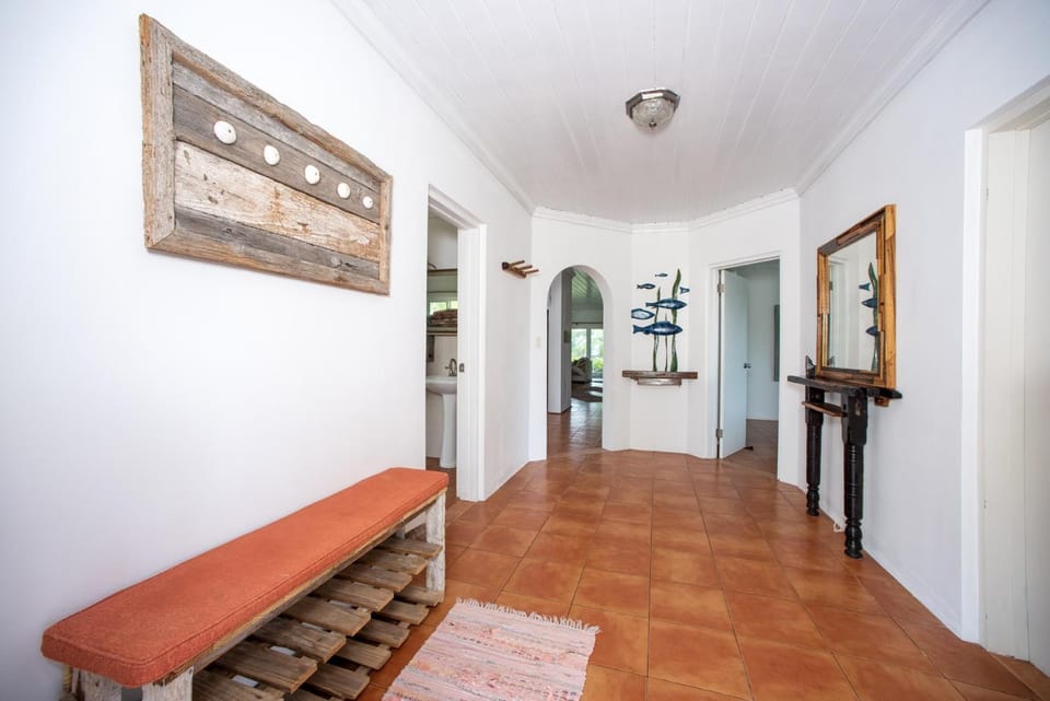 Atlantic Sunrise Villa villa Villa in North Eleuthera
