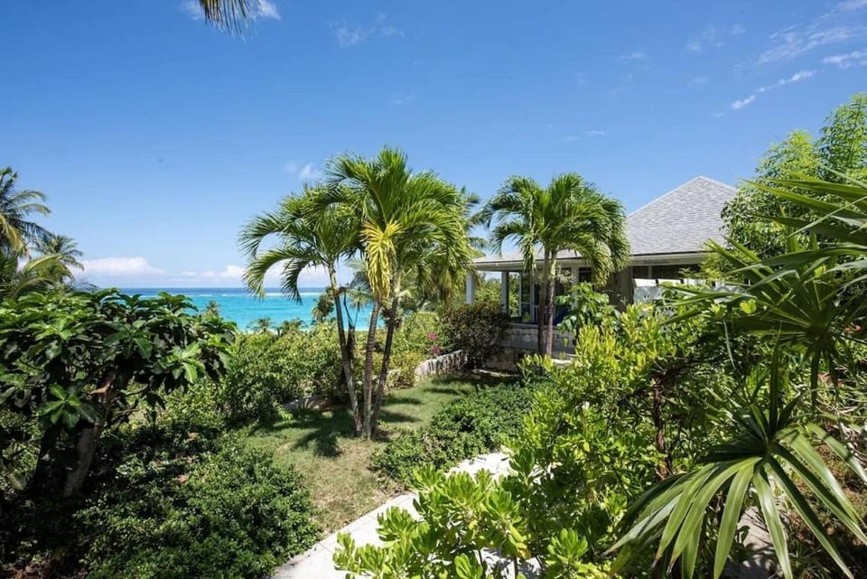 Allamanda House home House in North Eleuthera