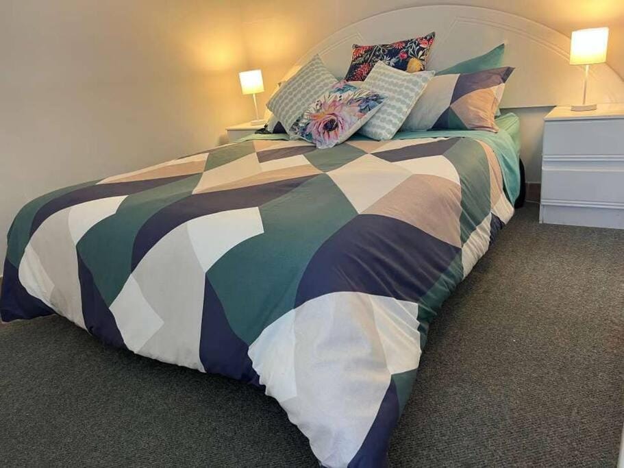 The Esplanade Sea View Apartment in Surfers Paradise