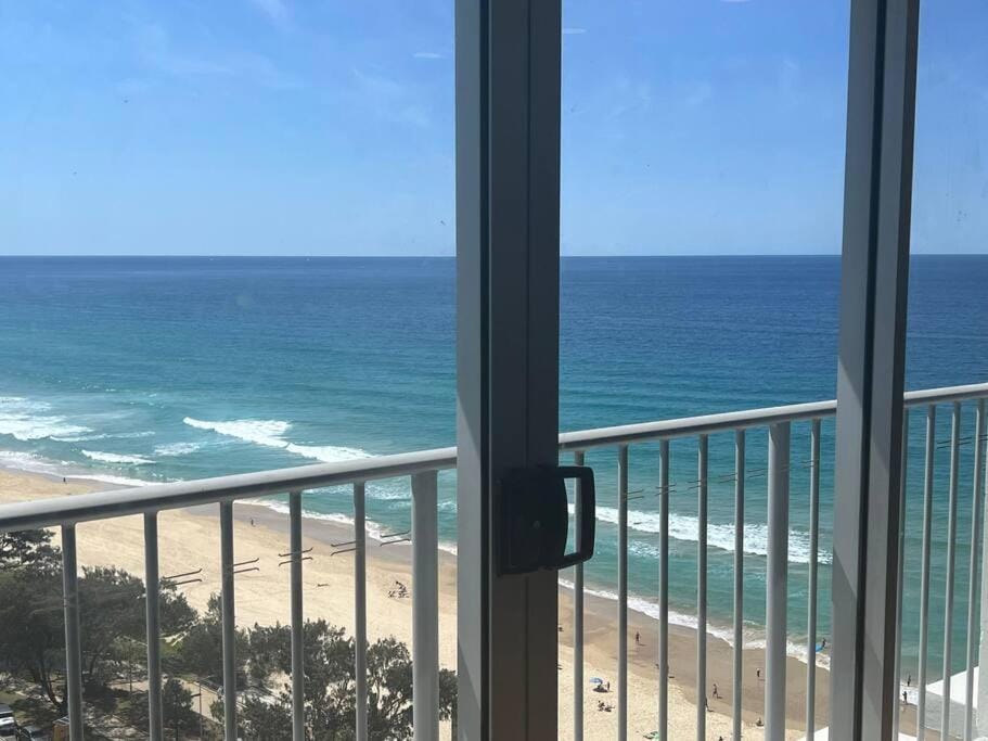 The Esplanade Sea View Apartment in Surfers Paradise