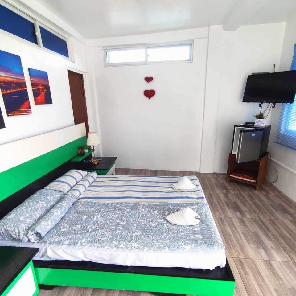 Couple room in Holidays Beach Resort Vacation rental in Bolinao