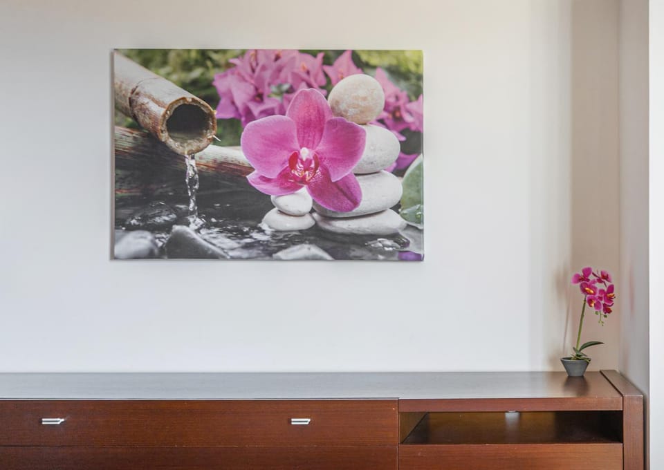 Garajau Terrace Apartment - Pool and Free Parking Apartment in Caniço