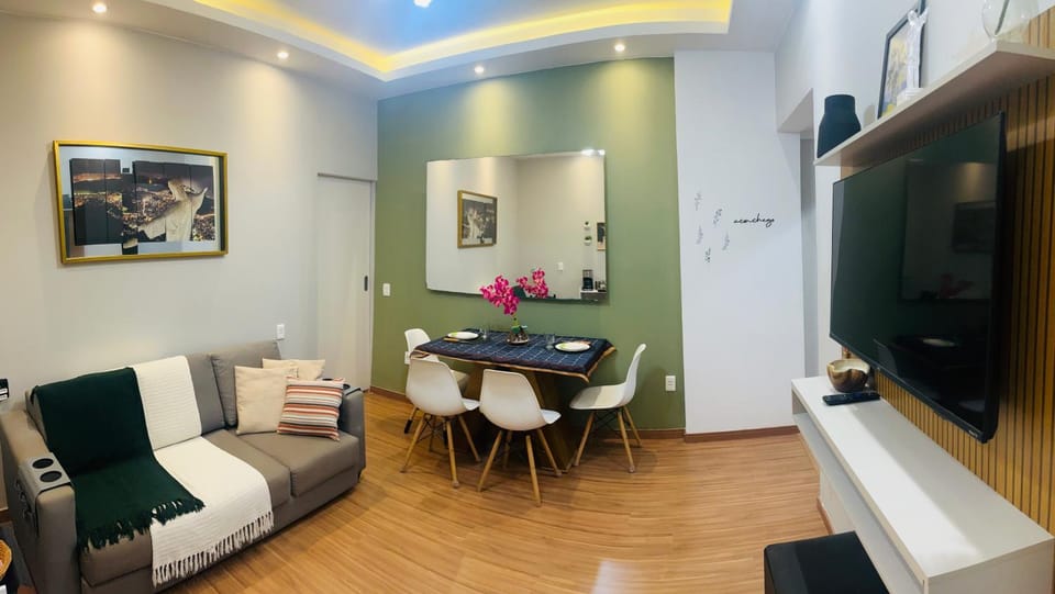 Communal lounge/ TV room, TV and multimedia, Living room, Seating area, Dining area