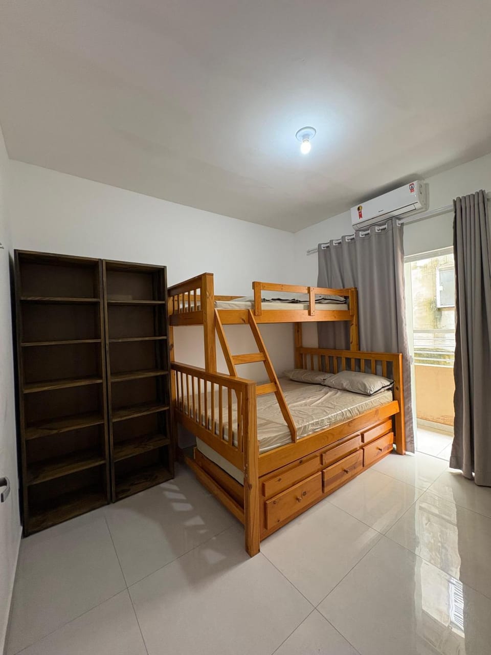 Praia de Maranduba Apartment in State of São Paulo