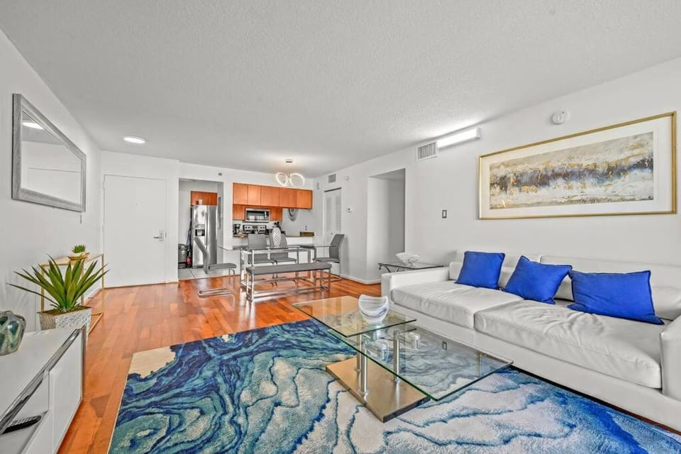 Spacious Ocean view unit in the heart of Brickell Apartment in Brickell
