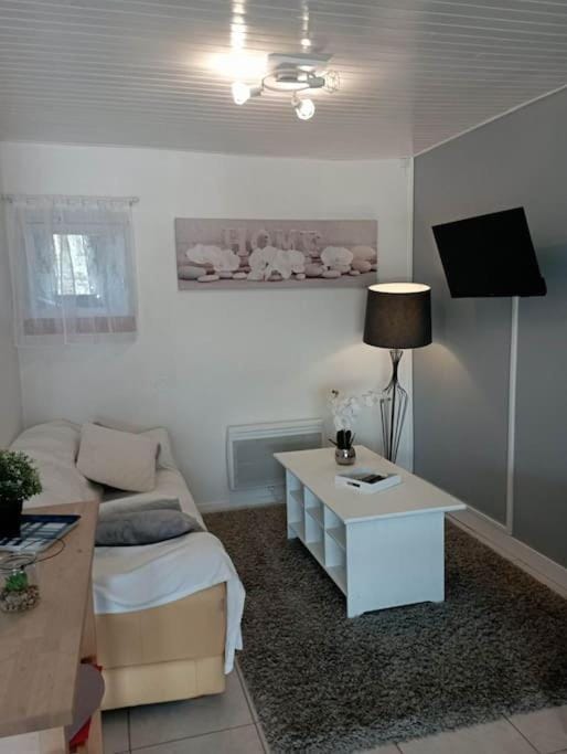 TV and multimedia, Seating area