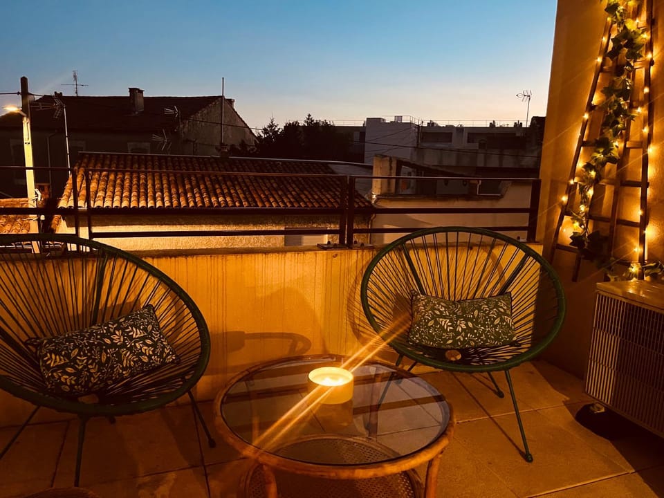L'AMOUREUX DE NIMES : P3 + parking privé Apartment in Nimes