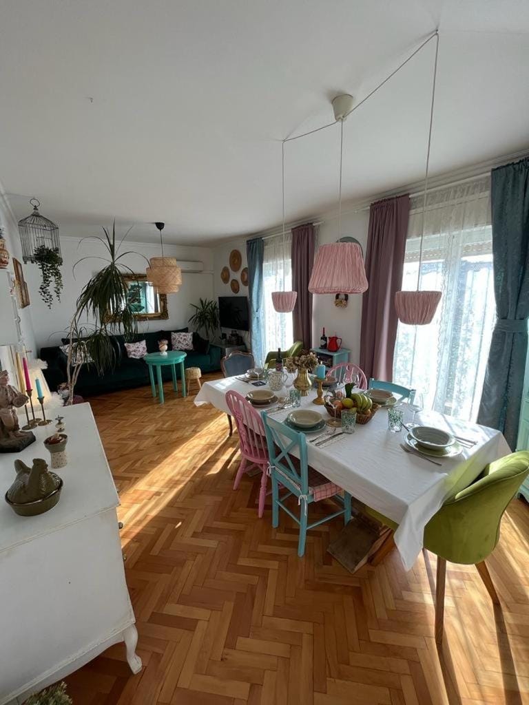Family apartment near sea Apartment in Podstrana