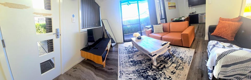 Modern 2BR Apartment, Peaceful and Private in Oran Park Apartment in Sydney
