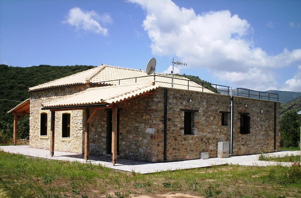 VillaLas - Traditional Stone House in Vathi of Mani Villa in Peloponnese Region
