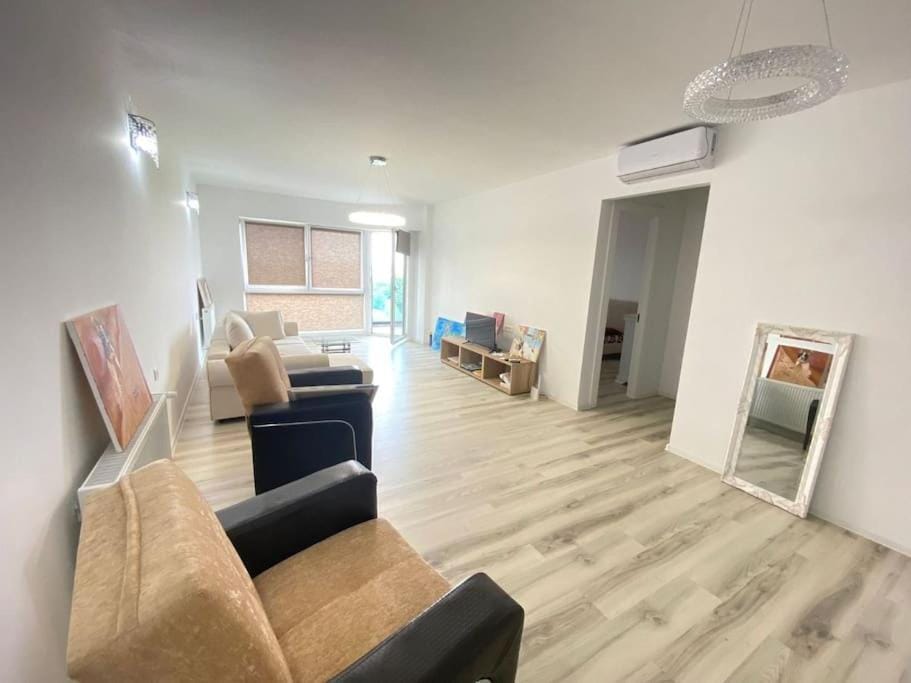 Floreasca Parc View Gem Apartment in Bucharest