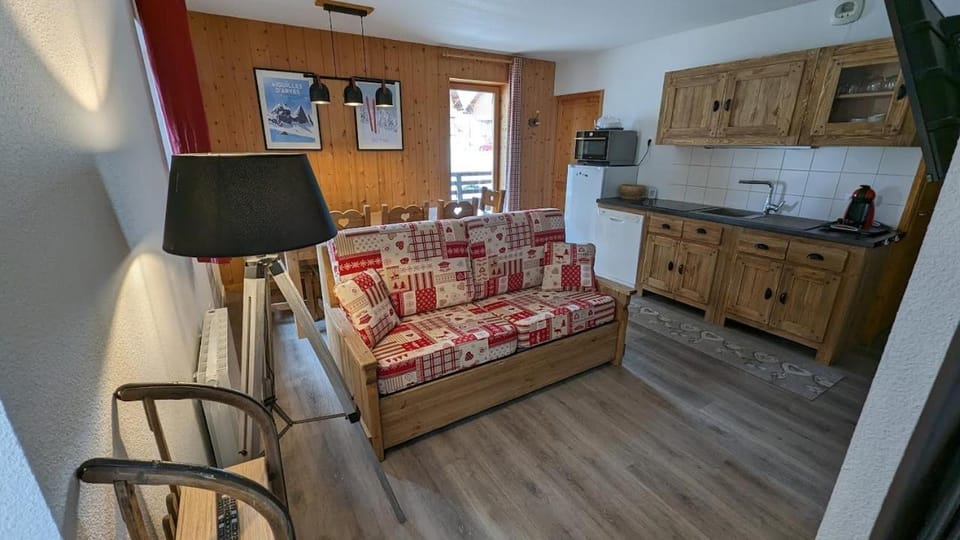 Appartement 6/8 pers à 200 m des pistes - piscine Apartment in Saint-Sorlin-d'Arves