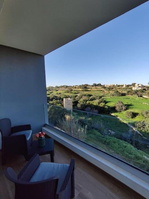 Luxurious 2 bedroom apartment with country view Apartment in Malta