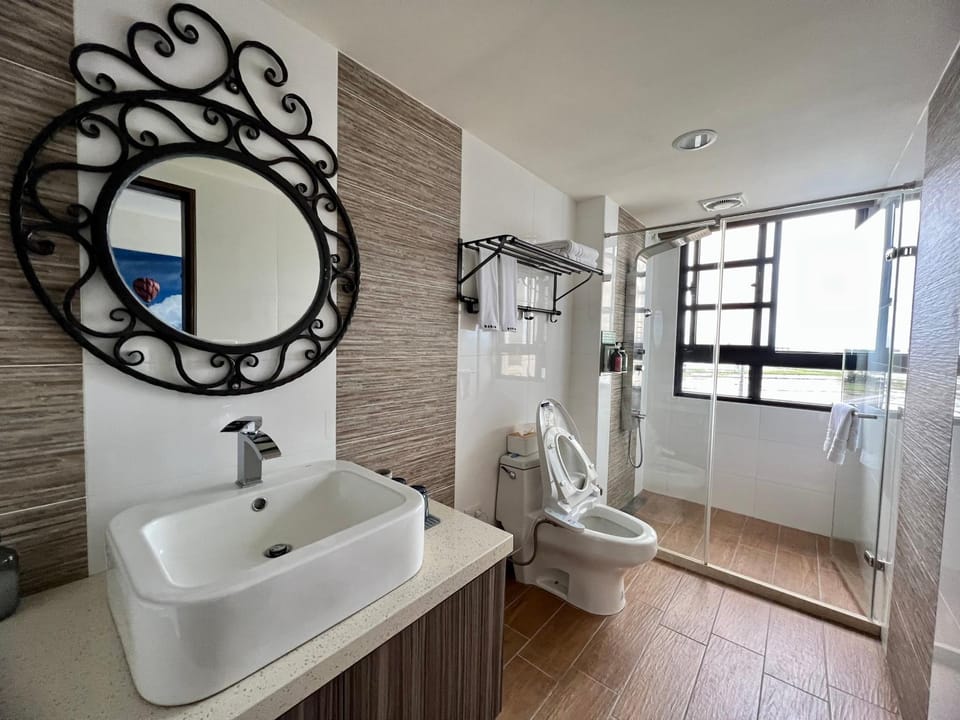 Shower, Toilet, Bathroom, bidet