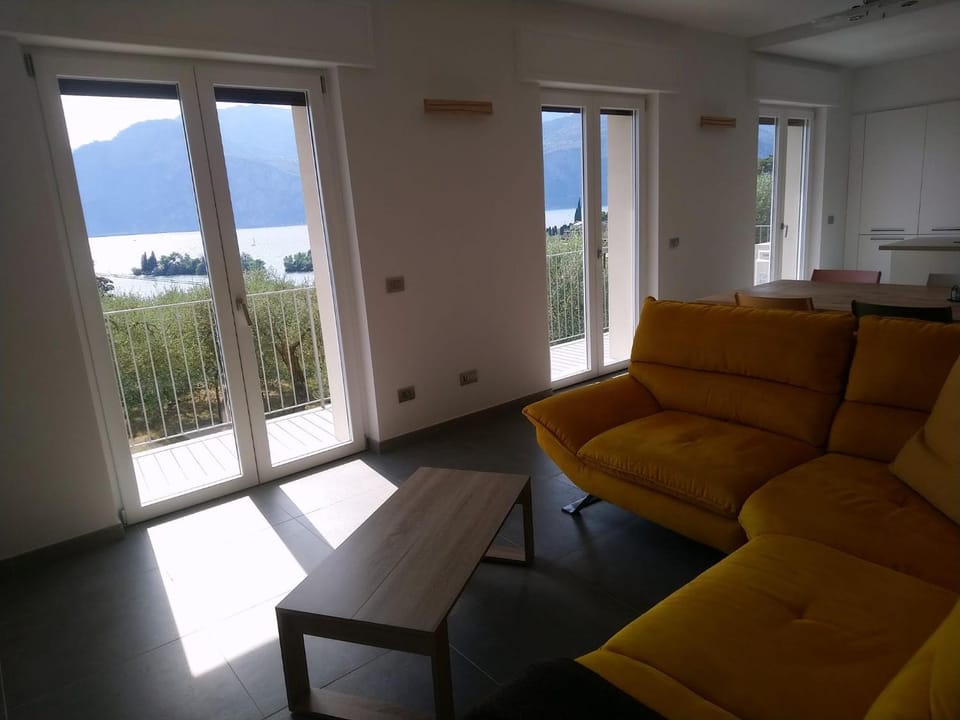 Cochetto's House in Malcesine Apartment in Malcesine