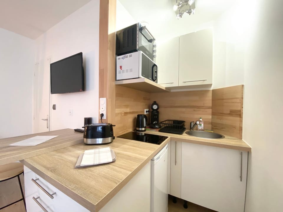 TV and multimedia, Coffee/tea facilities, Kitchen or kitchenette, minibar, pet friendly, stove, toaster