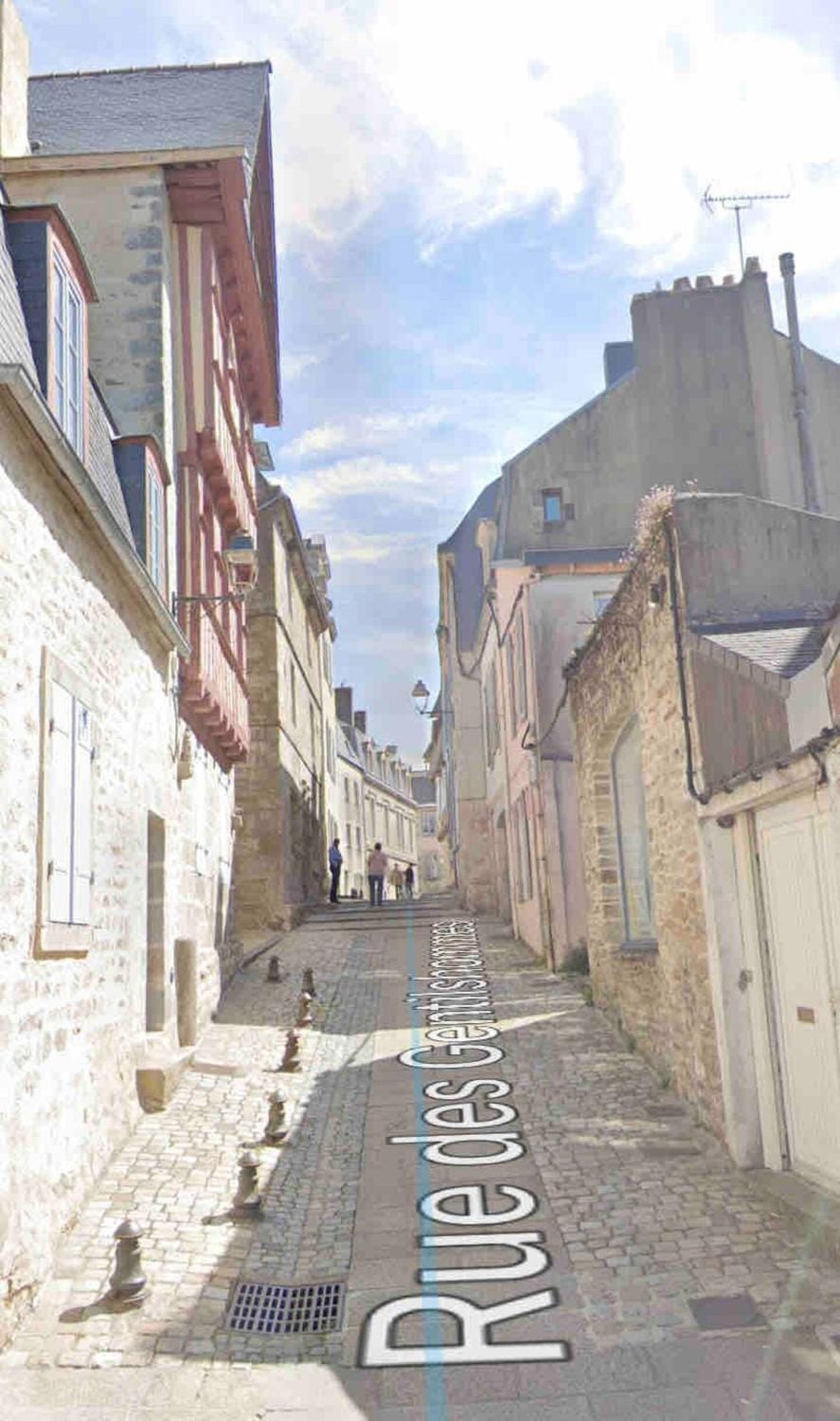 Property building, Neighbourhood