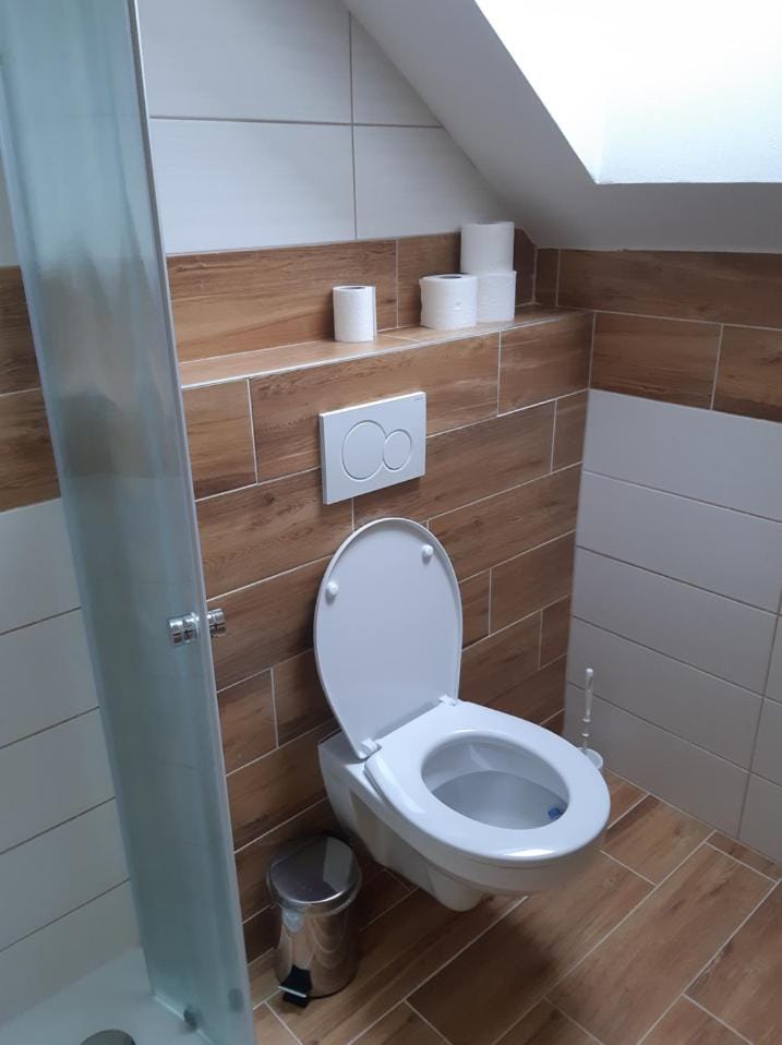 Toilet, Bathroom