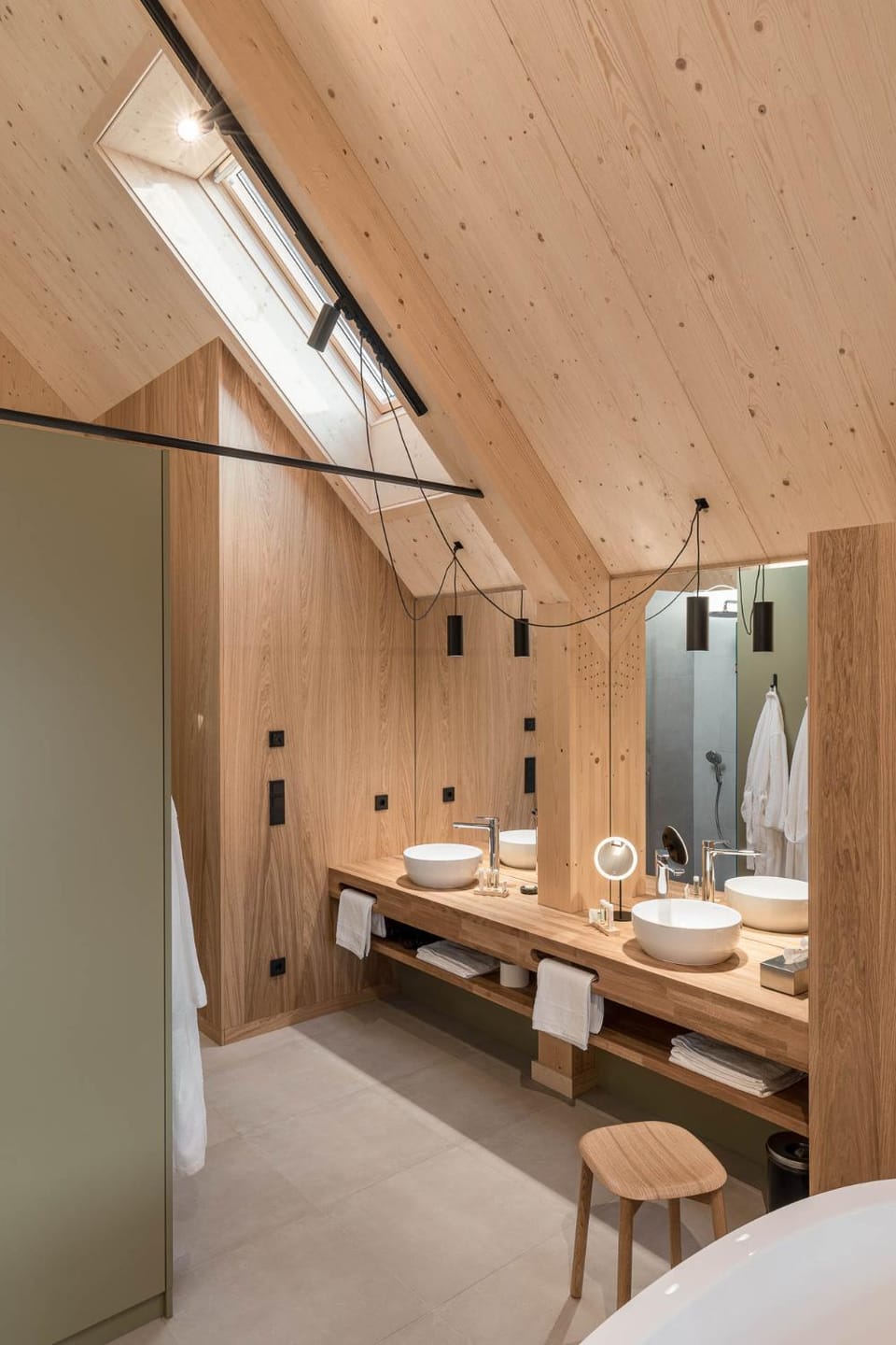 Bathroom, Bath