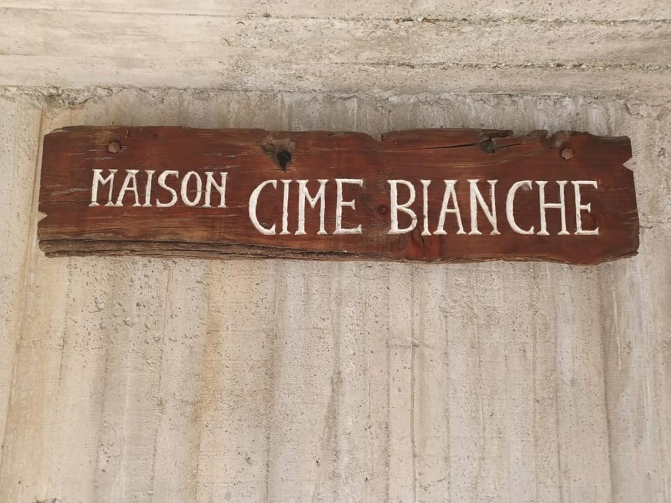 Property logo or sign