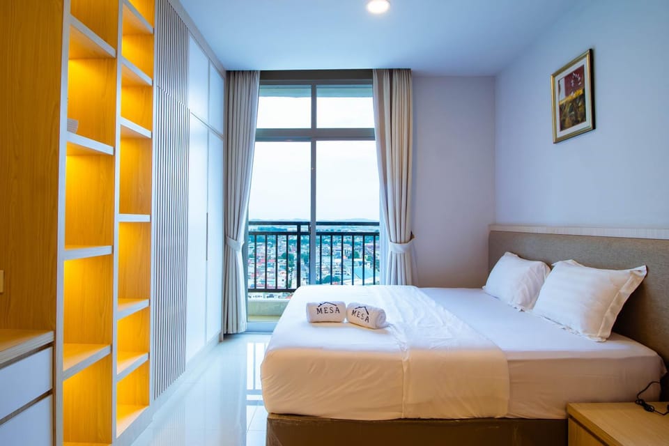 Bed, View (from property/room), Balcony/Terrace, towels