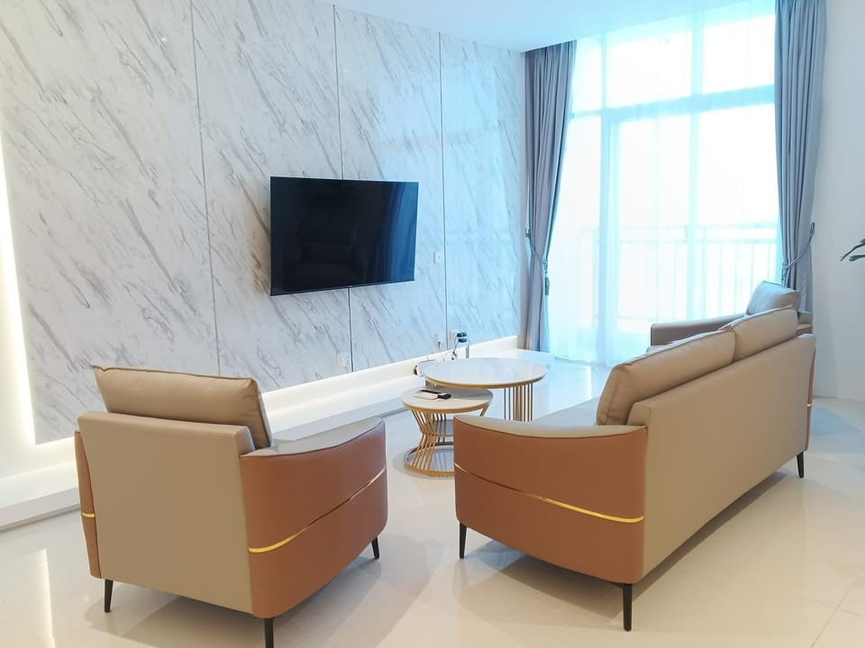 TV and multimedia, Living room, Seating area, Evening entertainment