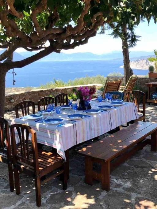Stone Sunset Villa Villa in Islands