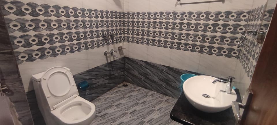 Shower, Toilet, Bathroom, bidet