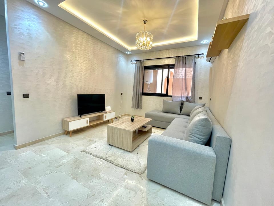 Communal lounge/ TV room, TV and multimedia, Living room, Seating area, Evening entertainment