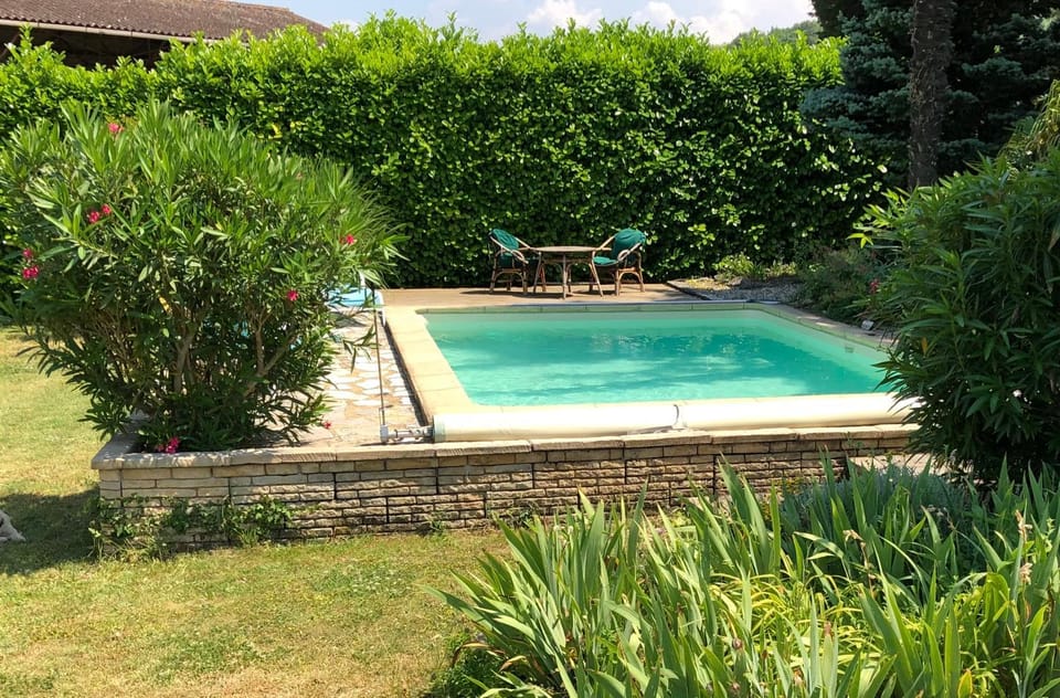 Maison de campagne en Drôme provençale - piscine et jardin au calme House in Provence-Alpes-Côte d'Azur