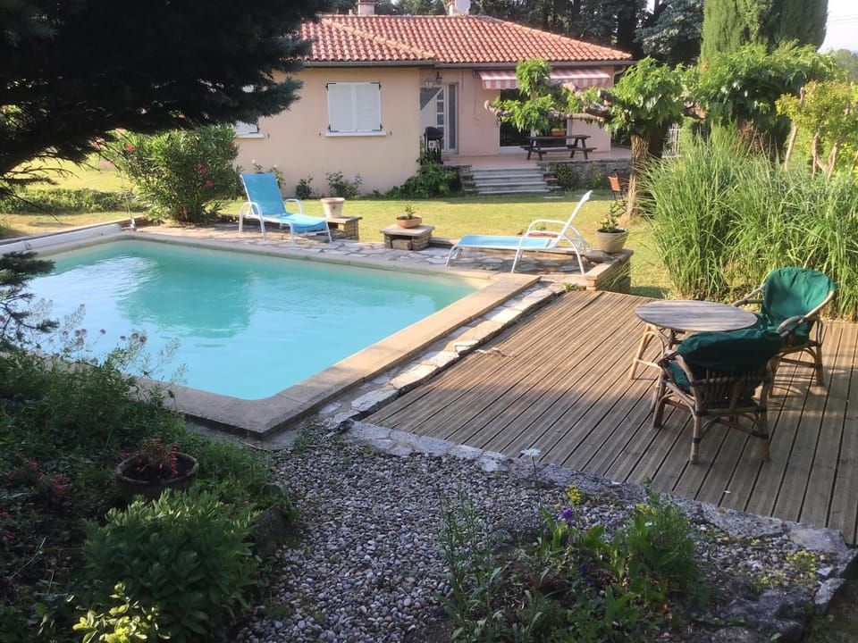 Maison de campagne en Drôme provençale - piscine et jardin au calme House in Provence-Alpes-Côte d'Azur