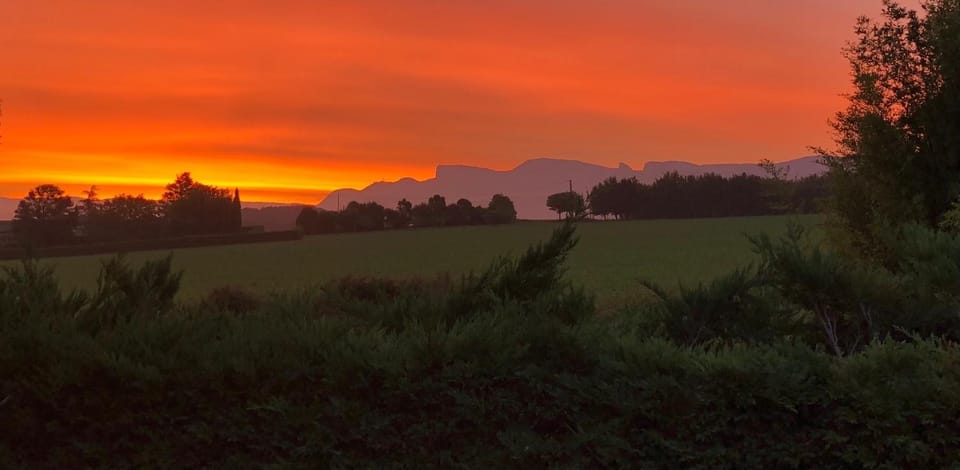 Maison de campagne en Drôme provençale - piscine et jardin au calme House in Provence-Alpes-Côte d'Azur