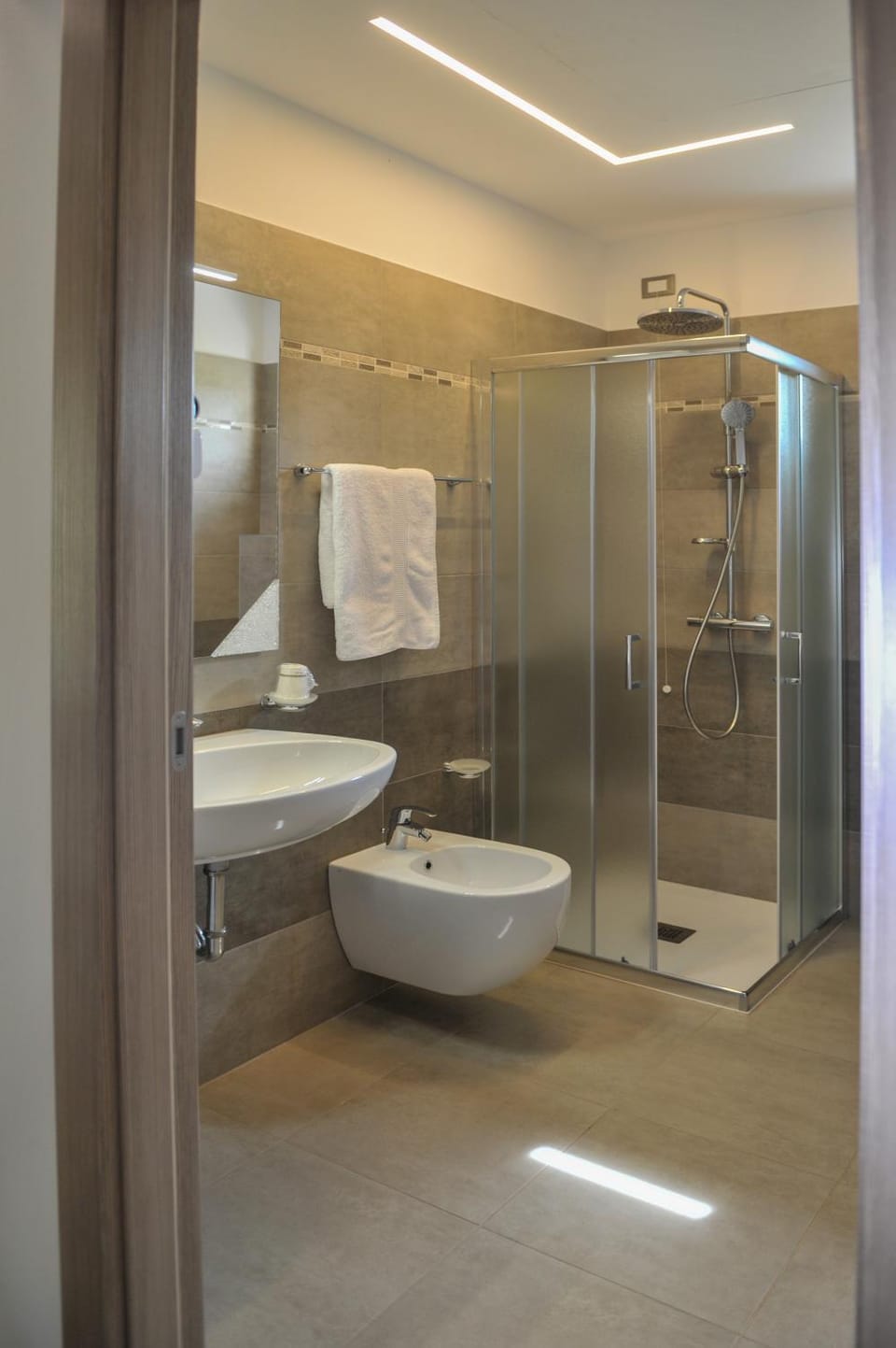 Shower, Bathroom
