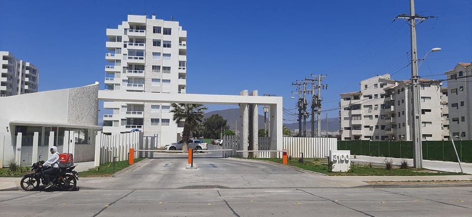 Property building, Neighbourhood, Street view