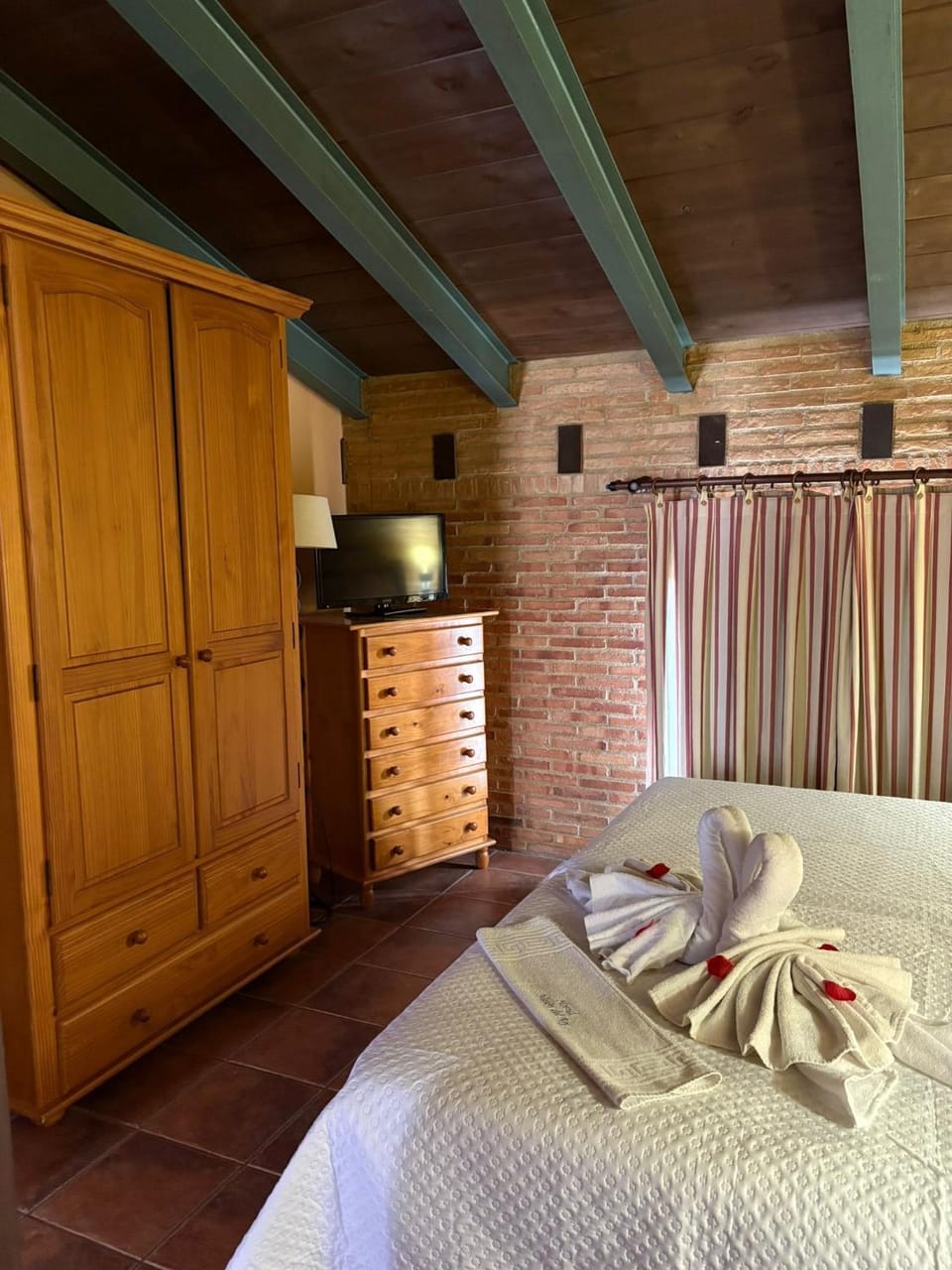 TV and multimedia, wardrobe