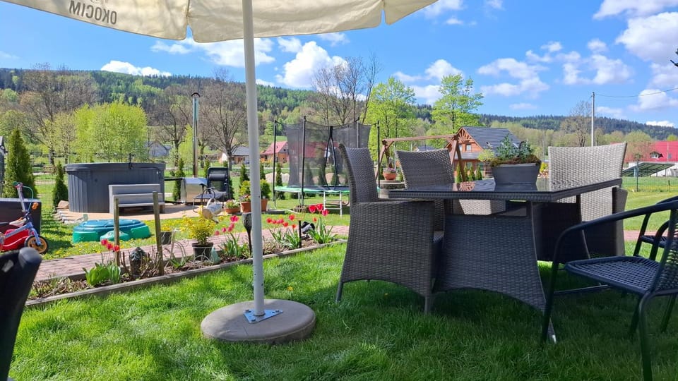 Zakątek pod Lipką Apartment in Lower Silesian Voivodeship
