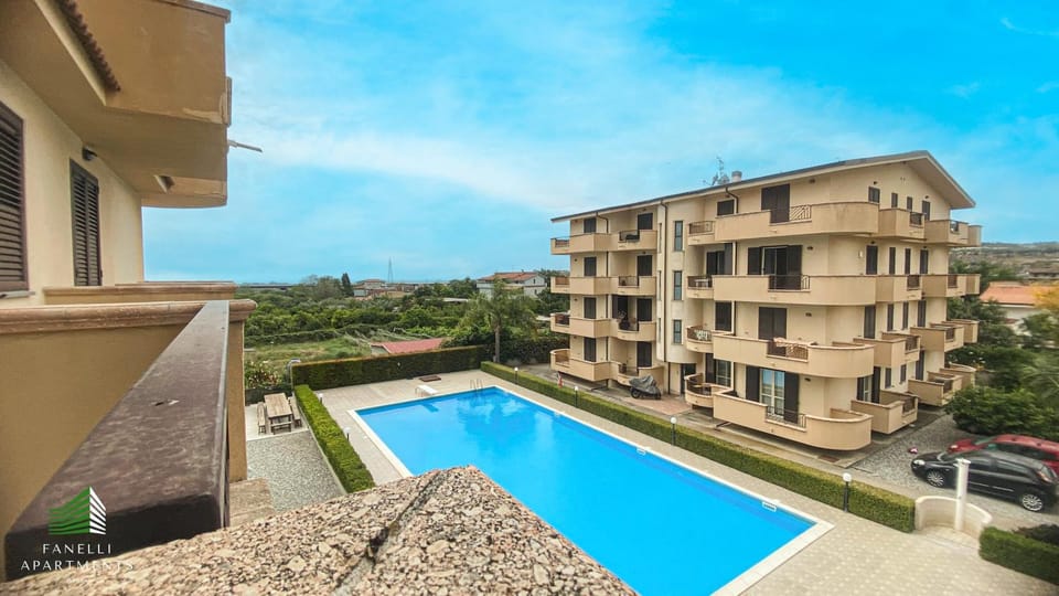 Il Bergamotto - Luxury Residence with pool, 5 min from the beach! Apartment in Calabria