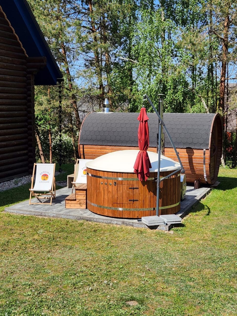 Hot Tub, Sauna