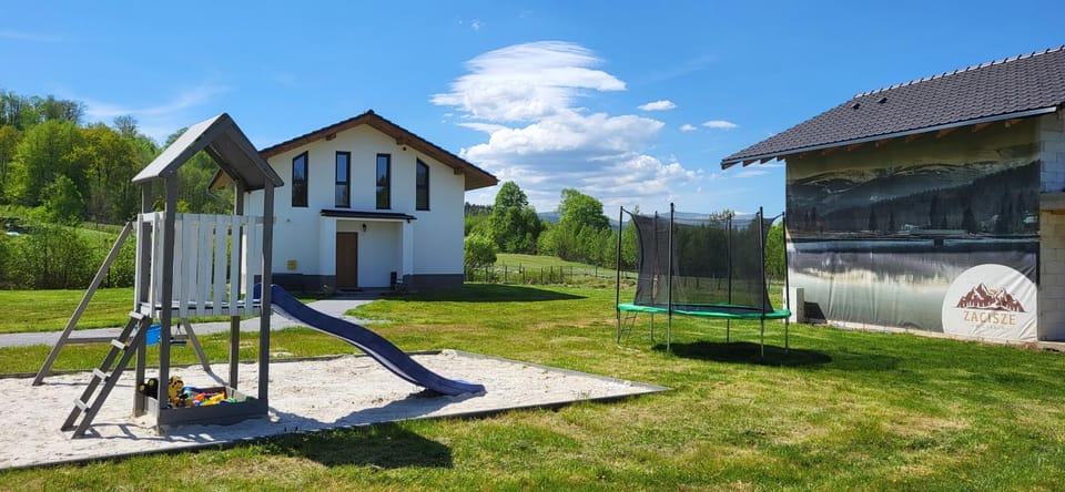 Property building, Children play ground, Garden, Kids's club, Garden view, Sports, Entertainment, Entertainment, Seasons, Inner courtyard view, pet friendly
