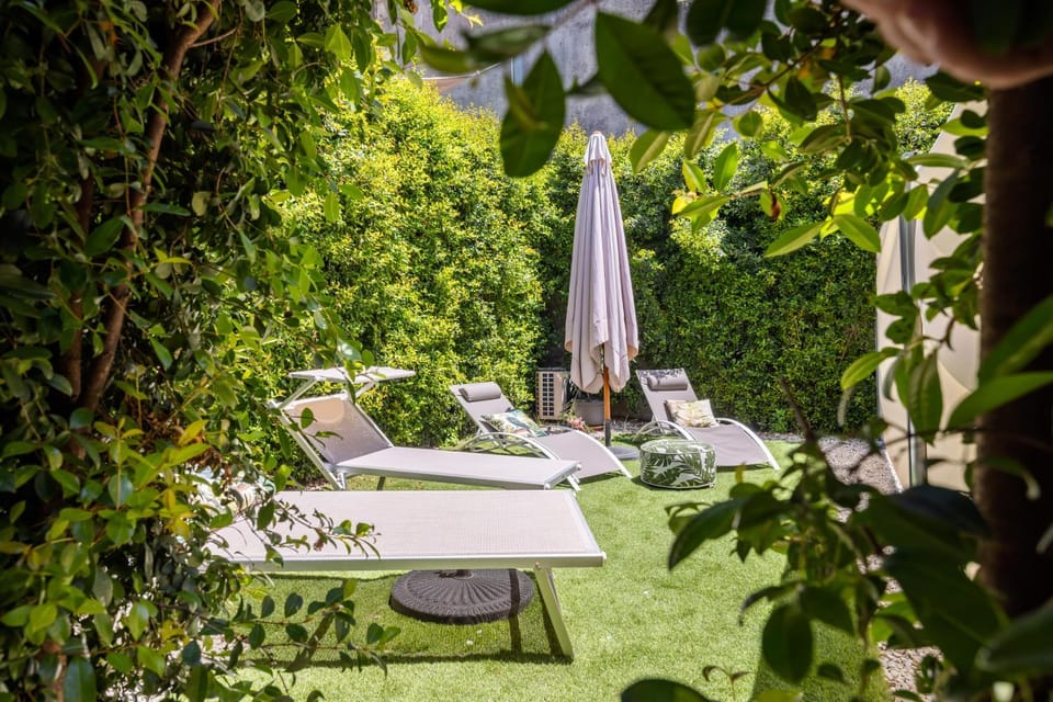 Garden, Garden view, sunbed