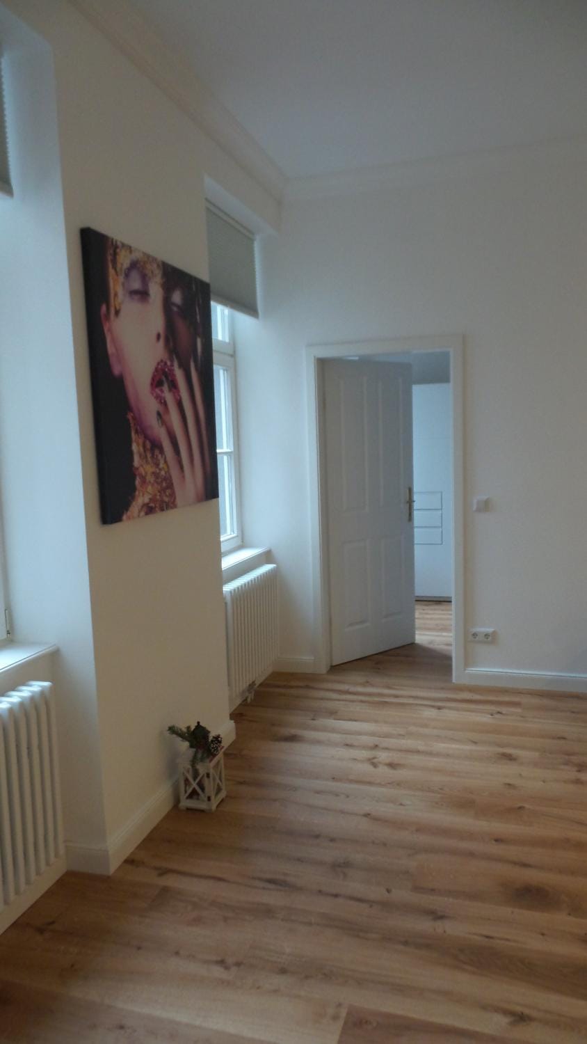 Living room, Decorative detail, internet