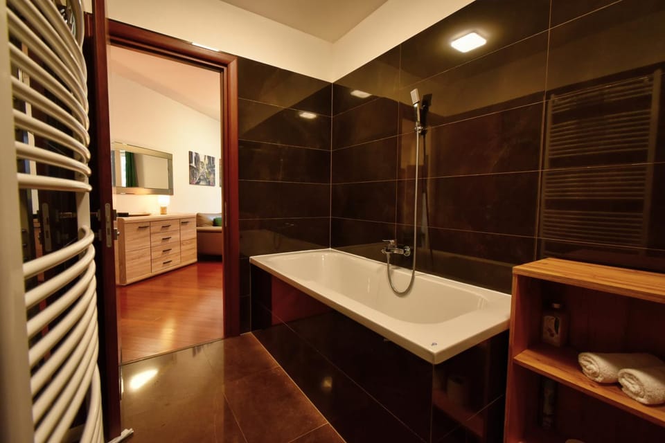Shower, Bathroom, Bath