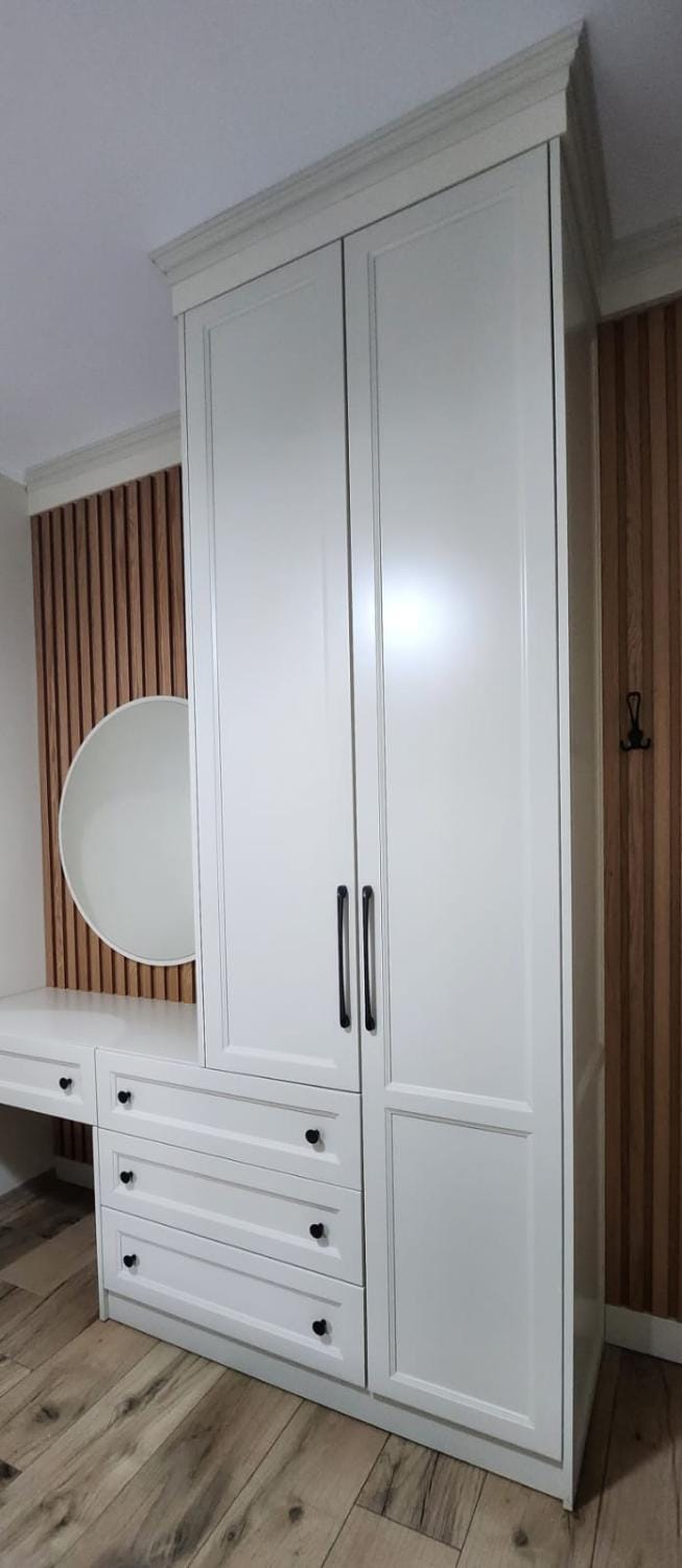 wardrobe