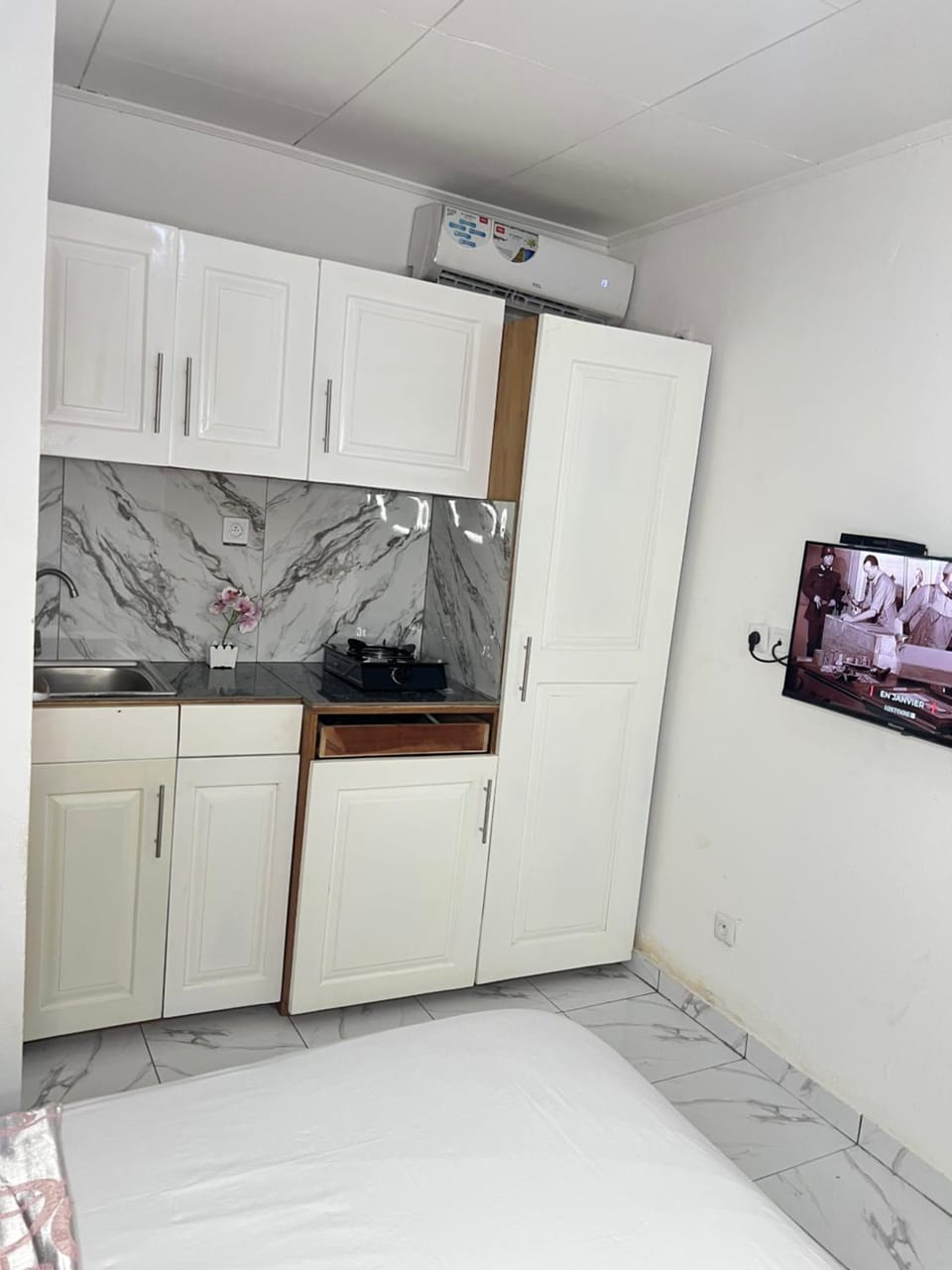 Chambre moderne avec cuisine à Bonamoussadi (Kotto) Apartment in Douala